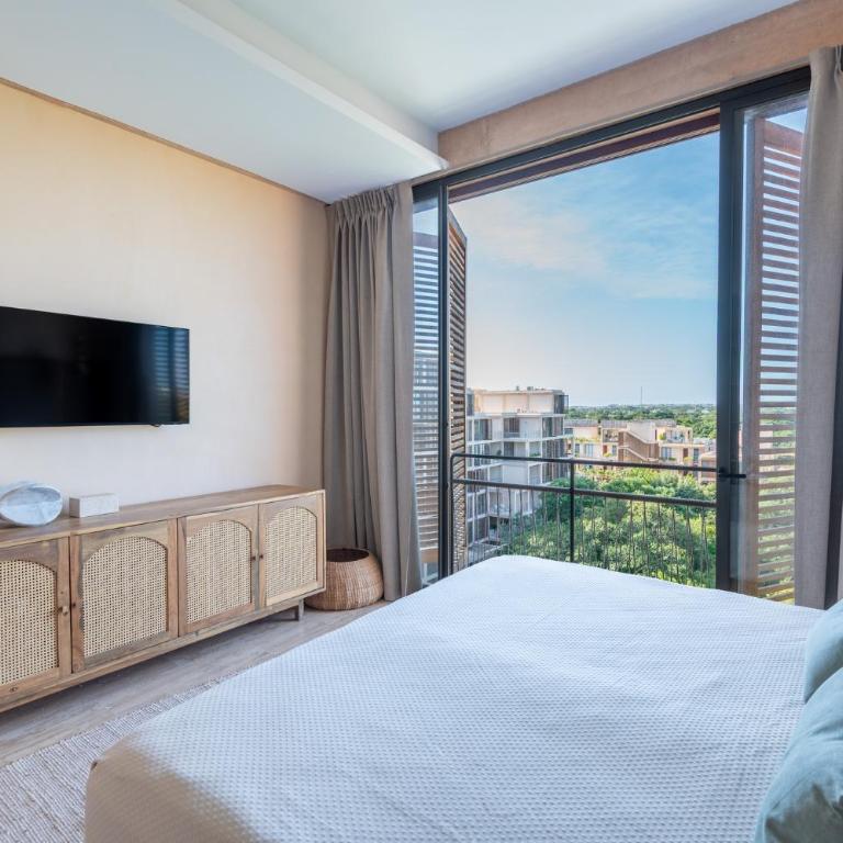Corasol, Relaxed Stay with Terrace & Full Amenities - Two-Bedroom Family Apartment - 14