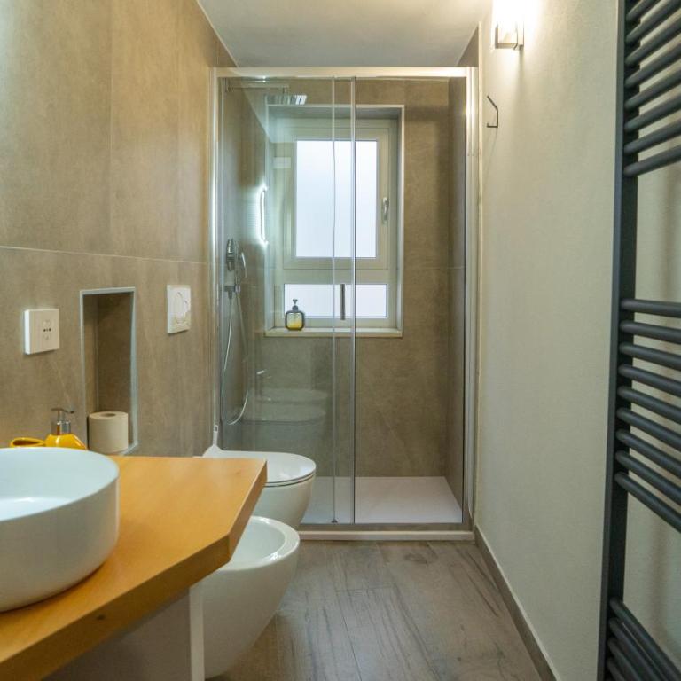 ESTENSIA Room & Suite - Camera Queen Deluxe - 11
