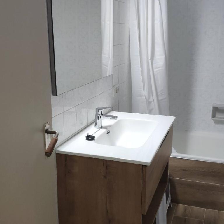 Apartamento con Vistas a Bahia - Apartamento - 24