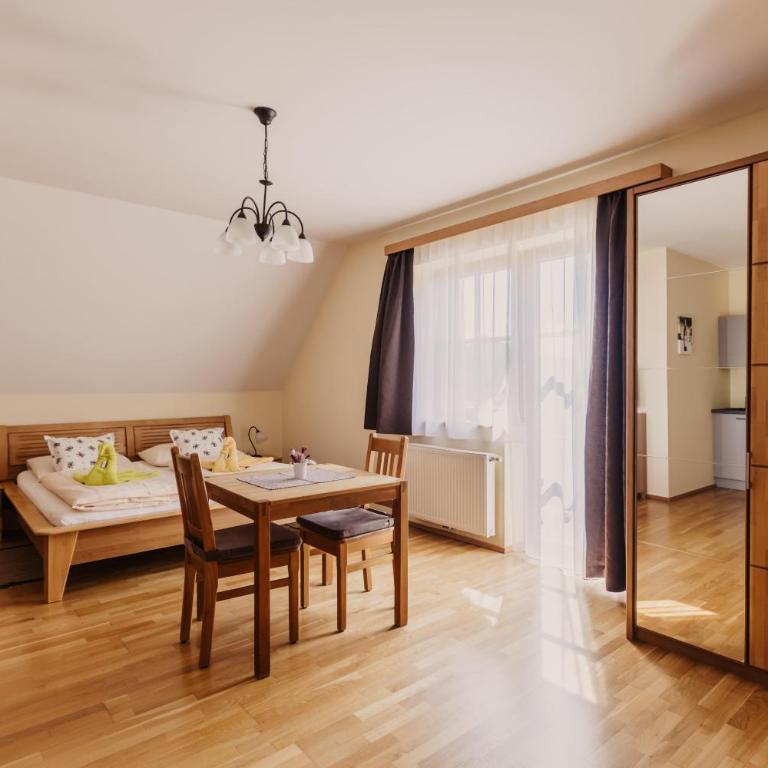 Gästezimmer & Weingut Gamser - Chambre Double avec Balcon - 1