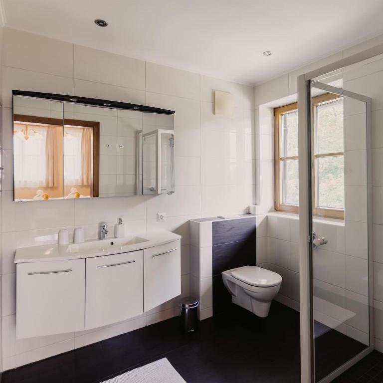 Gästezimmer & Weingut Gamser - Chambre Double - Vue sur Jardin - 4
