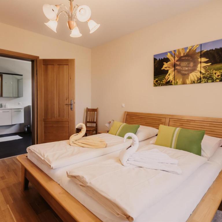 Gästezimmer & Weingut Gamser - Chambre Double - Vue sur Jardin - 1