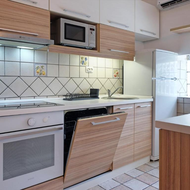 Red Tree Apartment - Apartman sa 1 Spavaćom Sobom - 11