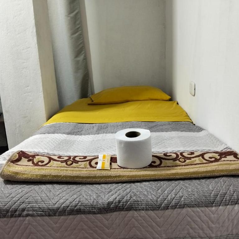Alojamiento Santo Domingo - Huarmey - Habitación Doble con baño privado - 2 camas - 5
