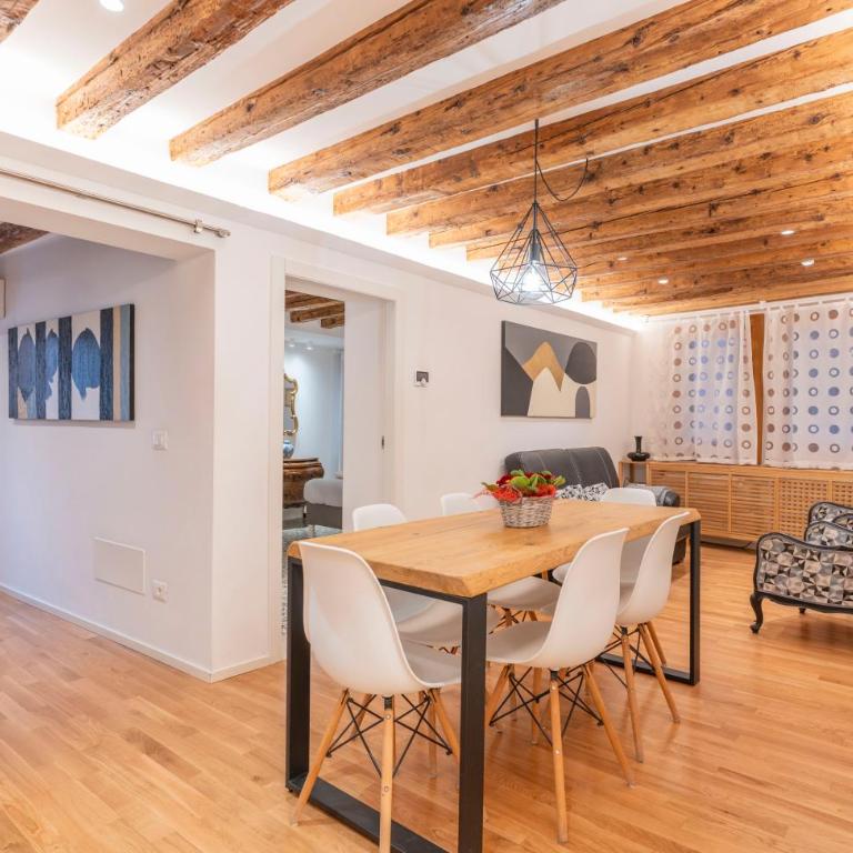 Ca' Sartori Venezia - Three-Bedroom Apartment - 1