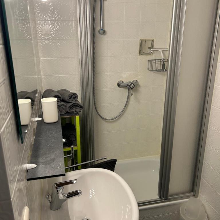 Panorama-Haus Appartment PFÄNDER - Bergblick, Badezimmer, Kitchenette, eigene Sonnenterrasse - Studio-Apartment - 9