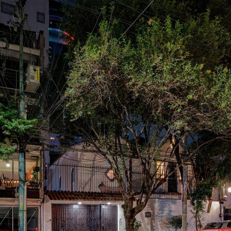Group-Friendly Terrace Delight near WTC & Shops - Haus mit 7 Schlafzimmern - 8