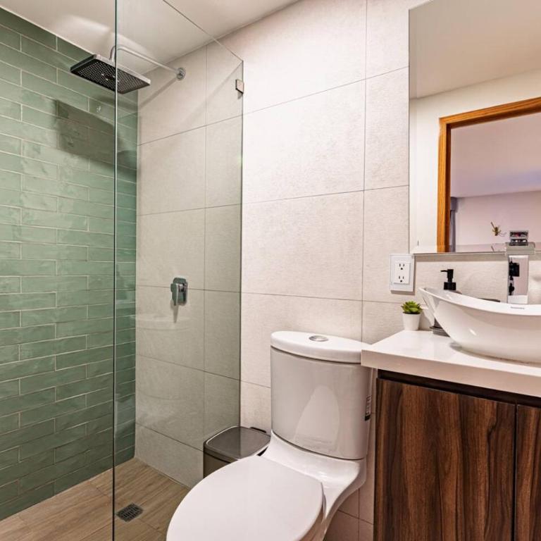 Group-Friendly Terrace Delight near WTC & Shops - Haus mit 7 Schlafzimmern - 15