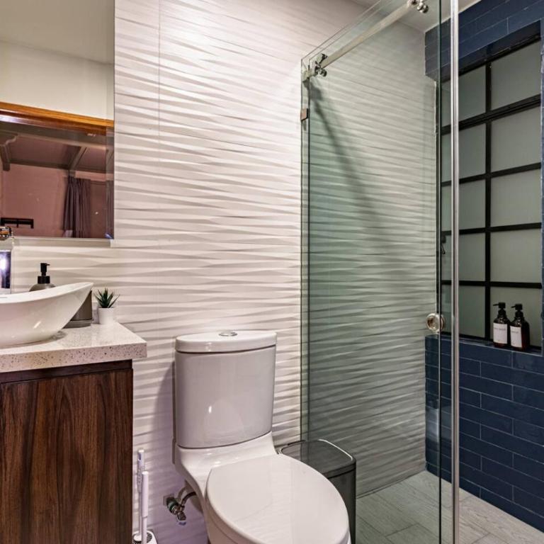 Group-Friendly Terrace Delight near WTC & Shops - Haus mit 7 Schlafzimmern - 51