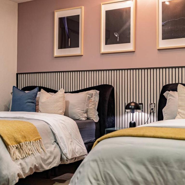 Group-Friendly Terrace Delight near WTC & Shops - Haus mit 7 Schlafzimmern - 54
