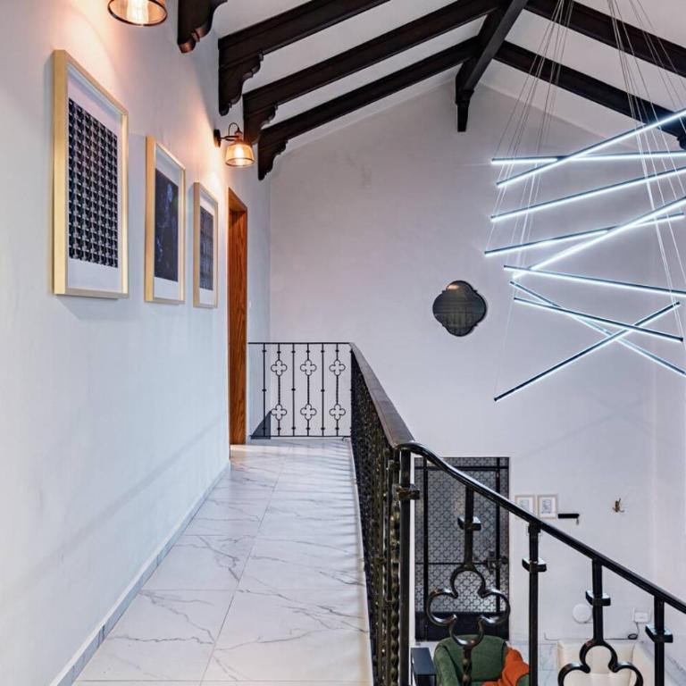 Group-Friendly Terrace Delight near WTC & Shops - Haus mit 7 Schlafzimmern - 62