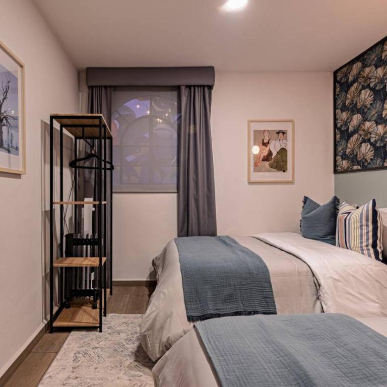 Group-Friendly Terrace Delight near WTC & Shops - Haus mit 7 Schlafzimmern - 68