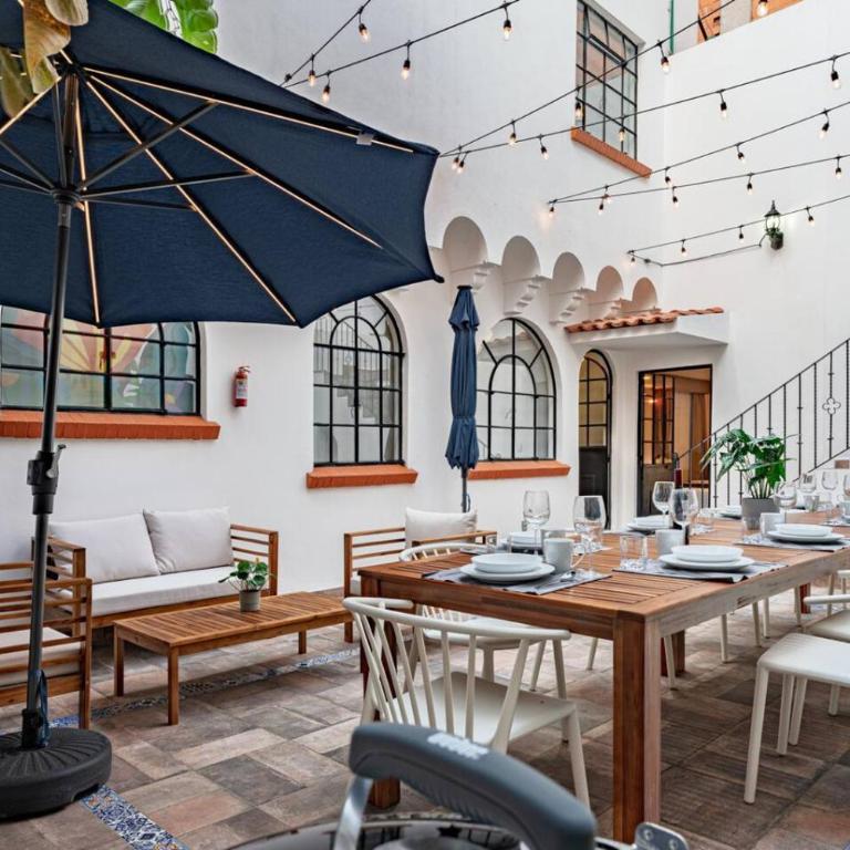 Group-Friendly Terrace Delight near WTC & Shops - Haus mit 7 Schlafzimmern - 5