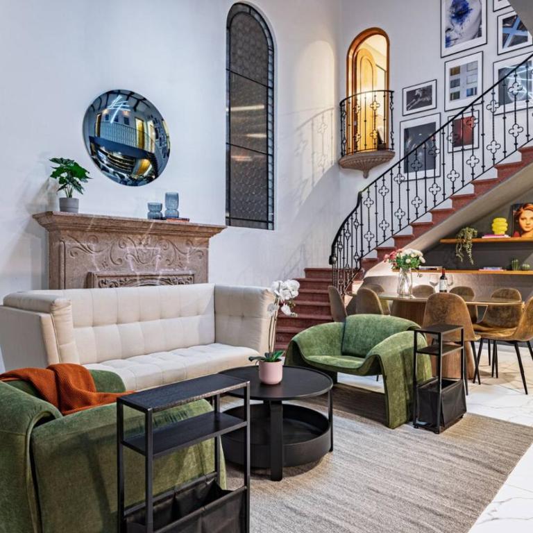 Group-Friendly Terrace Delight near WTC & Shops - Haus mit 7 Schlafzimmern - 83