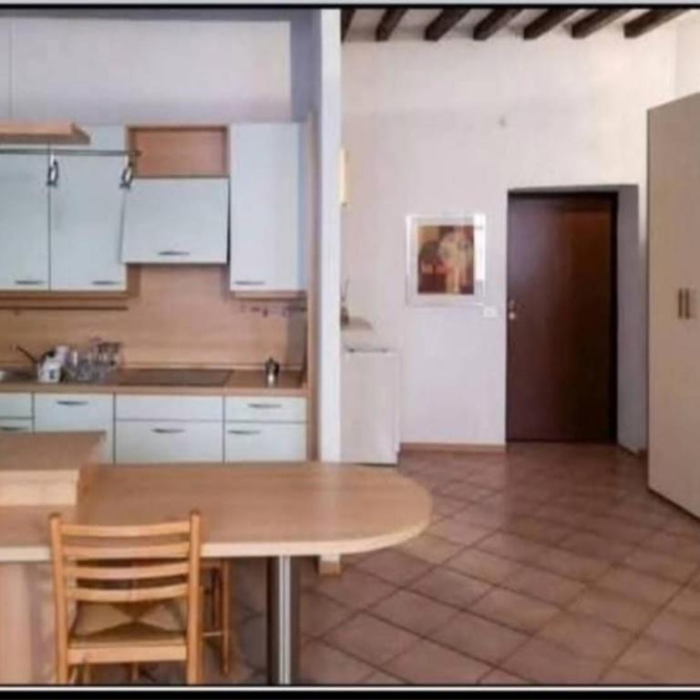 Va Pensiero Cuore di Parma - Appartamento con 1 Camera da Letto - 8