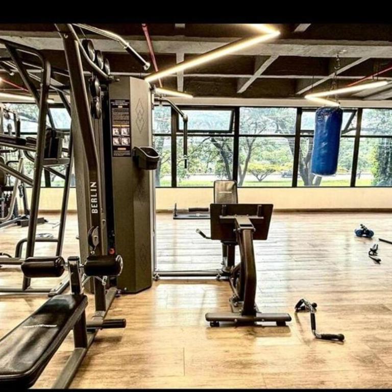 Eternal Springs 8pp, 3br, 2bt, 3acs, Pool, Jacuzzi - Three-Bedroom Apartment - High Floor - 15