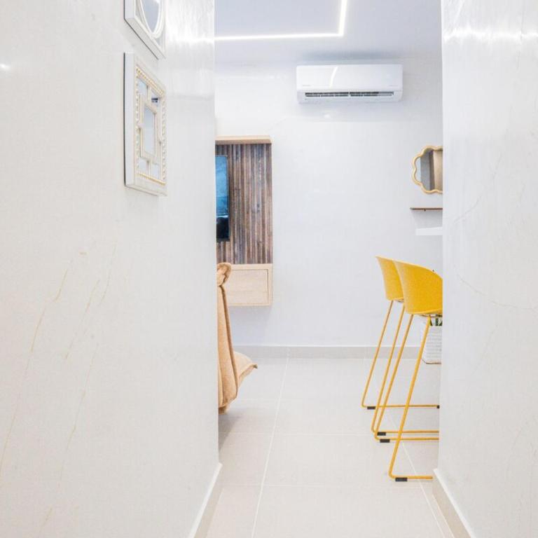 Luxury apartment with ocean view 15th floor - Three-Bedroom Apartment - 5