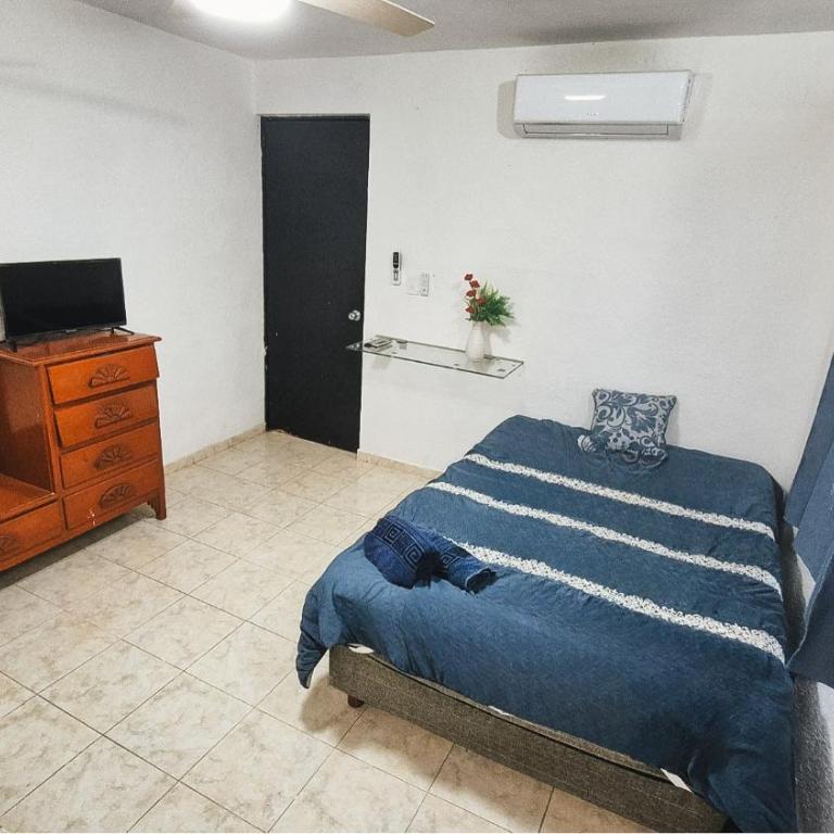 Casa comoda y tranquila cantaritos fco montejo - Two-Bedroom Townhouse - 11