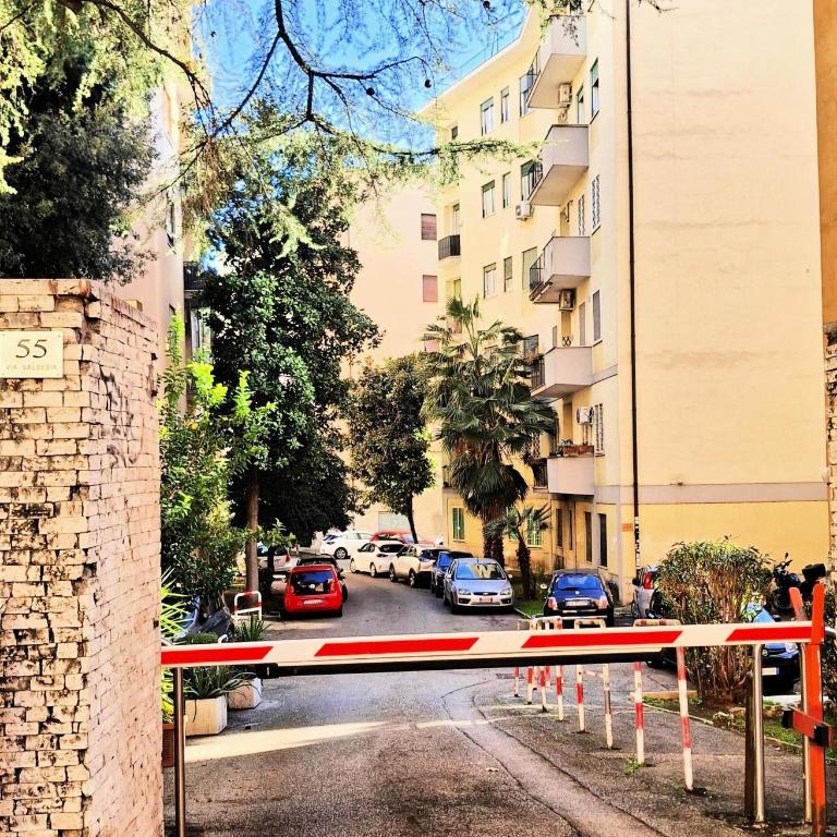 Roma - appartamento Metro B1 Conca d'Oro - Appartamento con 2 Camere da Letto - 52