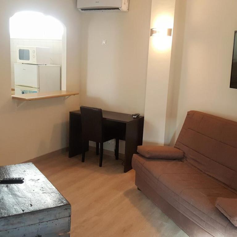Hotel El Pozo - Estudio - 1