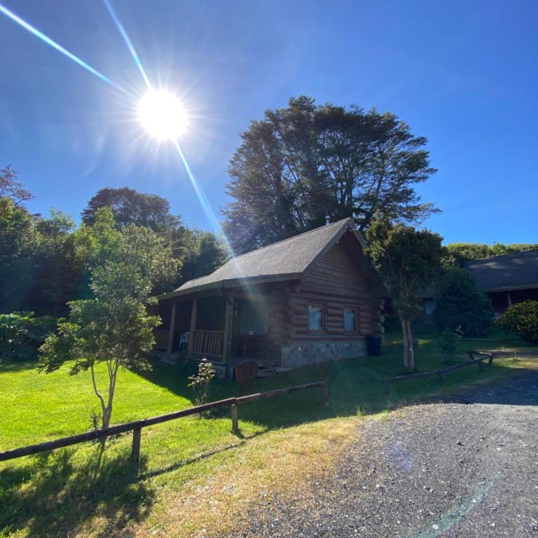 Cabañas Puerto Varas - Three-Bedroom Bungalow - 2