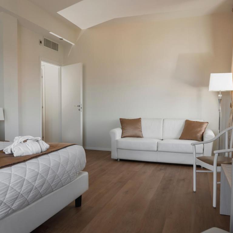 Europa Grand Hotel - Junior Suite - 10