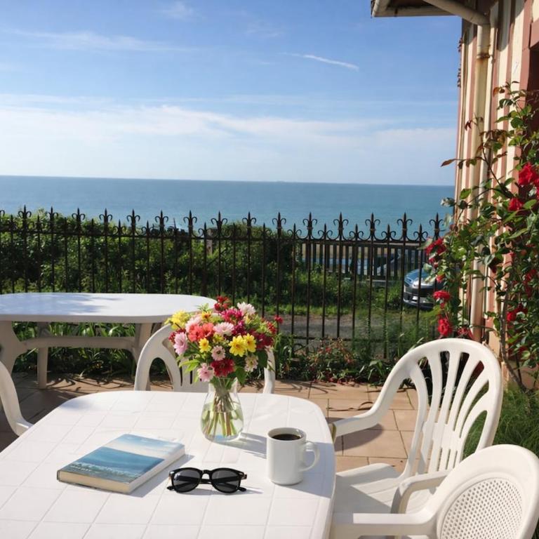 Le Petit Miramar, vue mer d'exception, maison et F2 indépendant - Maison 5 Chambres - 2