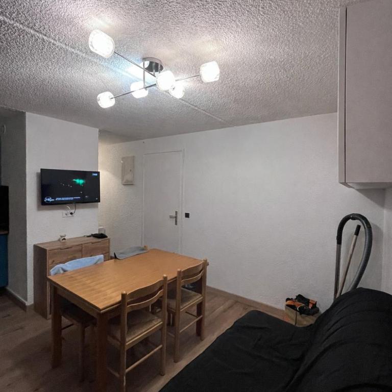 Hébergement pour 4pers à 2 pas des pistes de ski - Appartement 1 Chambre - 4