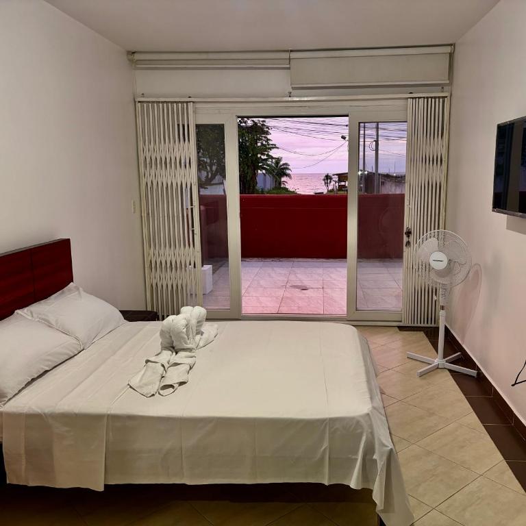 Departamento con vista al mar , piscina y parqueadero en Tonsupa - Two-Bedroom Apartment - 1