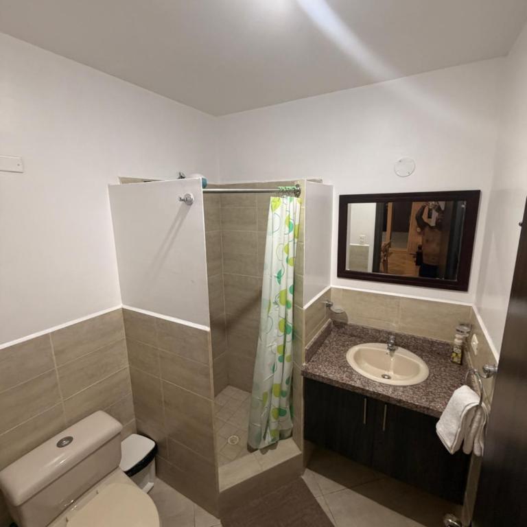 Departamento con vista al mar , piscina y parqueadero en Tonsupa - Two-Bedroom Apartment - 17