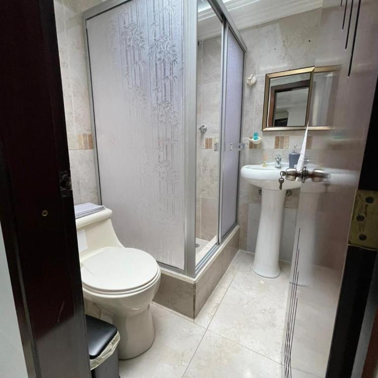 Departamento cómodo de 2 habitaciones y amplio parqueadero - Apartamento de 1 dormitorio - 21
