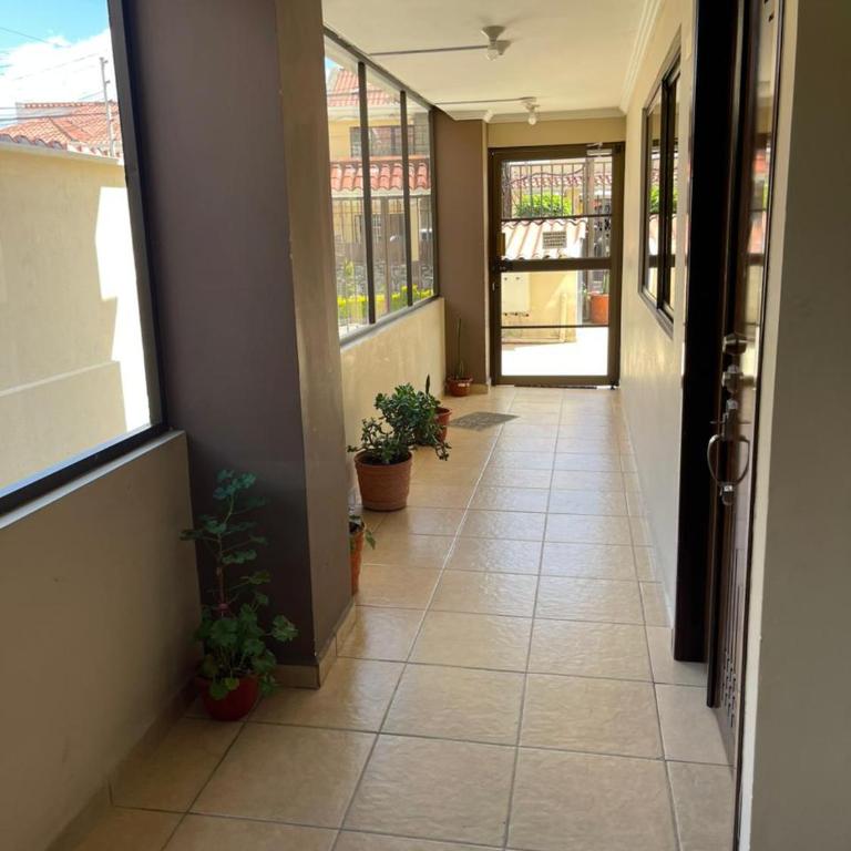 Departamento cómodo de 2 habitaciones y amplio parqueadero - Apartamento de 1 dormitorio - 29