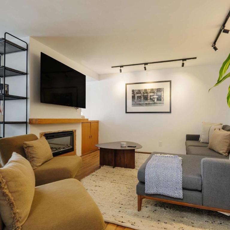 Amazing 4BR with Terrace & Jacuzzi in Juarez - Four-Room Apartment - 4