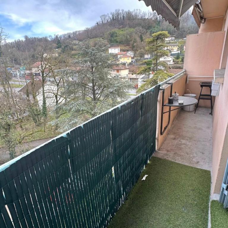 Bourgoin T3 proche sortie de l'autoroute A43 - Appartement 1 Chambre - 3