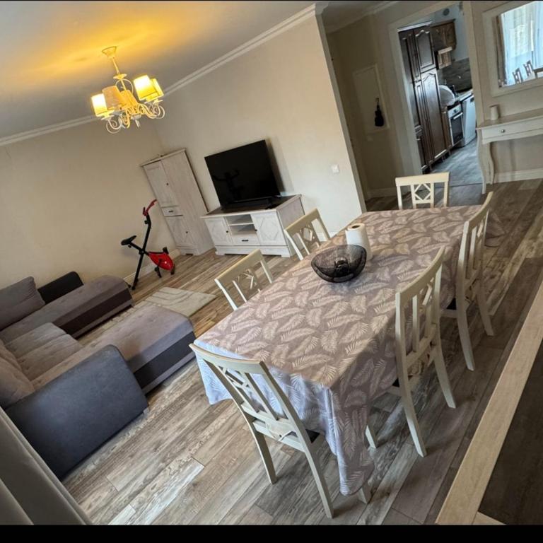 Bourgoin T3 proche sortie de l'autoroute A43 - Appartement 1 Chambre - 5