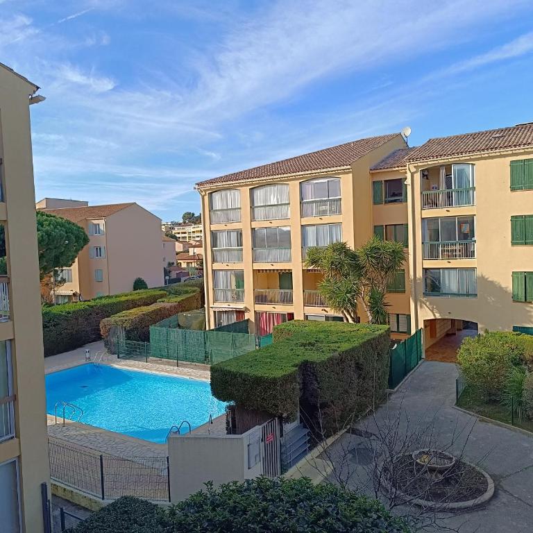 T2/T3 à sanary sur mer avec piscine - Appartement 2 Chambres - 12