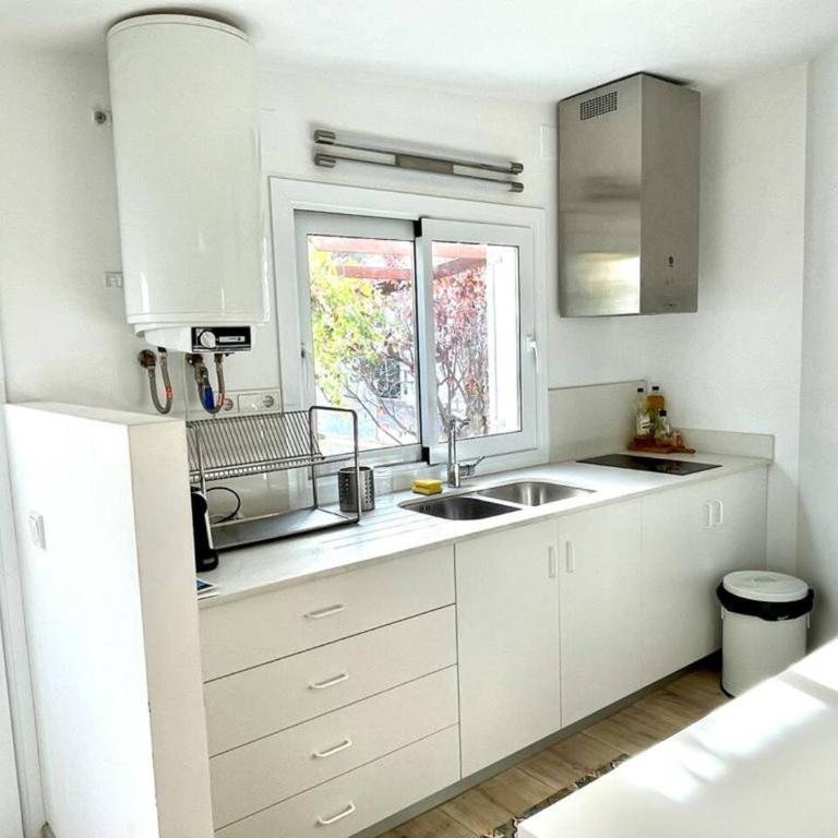 Loft céntrico de diseño en Cadaqués con patio - Apartamento Loft de 1 dormitorio - 14