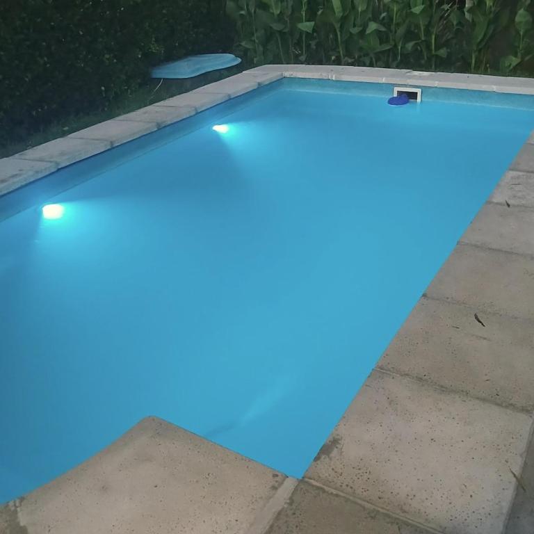 Casa con pileta en barrio privado - Two-Bedroom House - 9