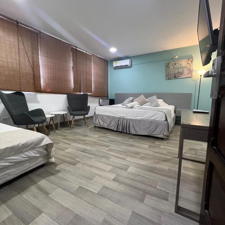 Santa Alejandría Hotel - Superior Family Room - 6