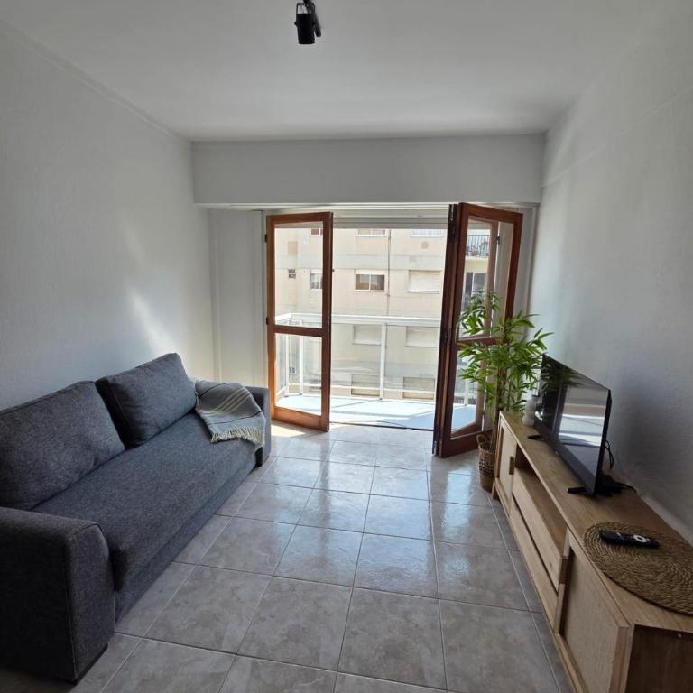 2 amb cerca del mar y Güemes - Two-Bedroom Apartment - 1