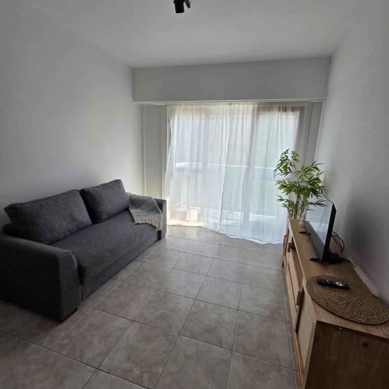 2 amb cerca del mar y Güemes - Two-Bedroom Apartment - 18