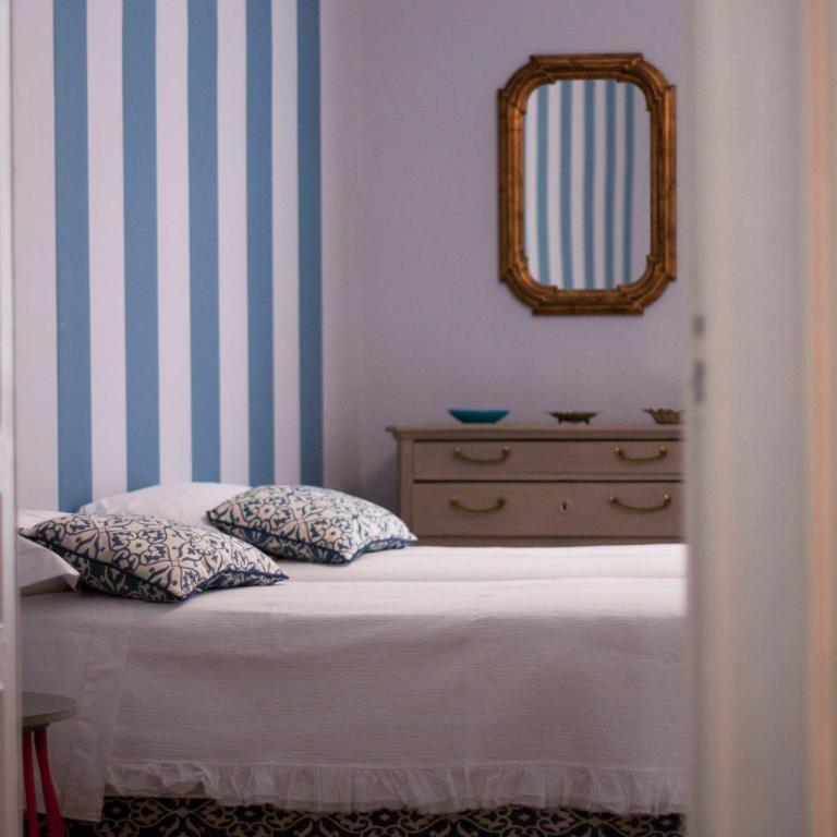 Palazzo Bellini - Quadruple Room with Private External Bathroom - 21