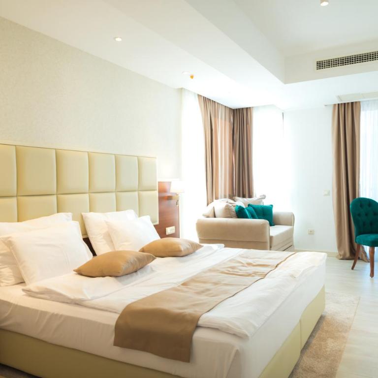 Hotel Kadmo by Aycon - Porodična Soba sa Balkonom - 1