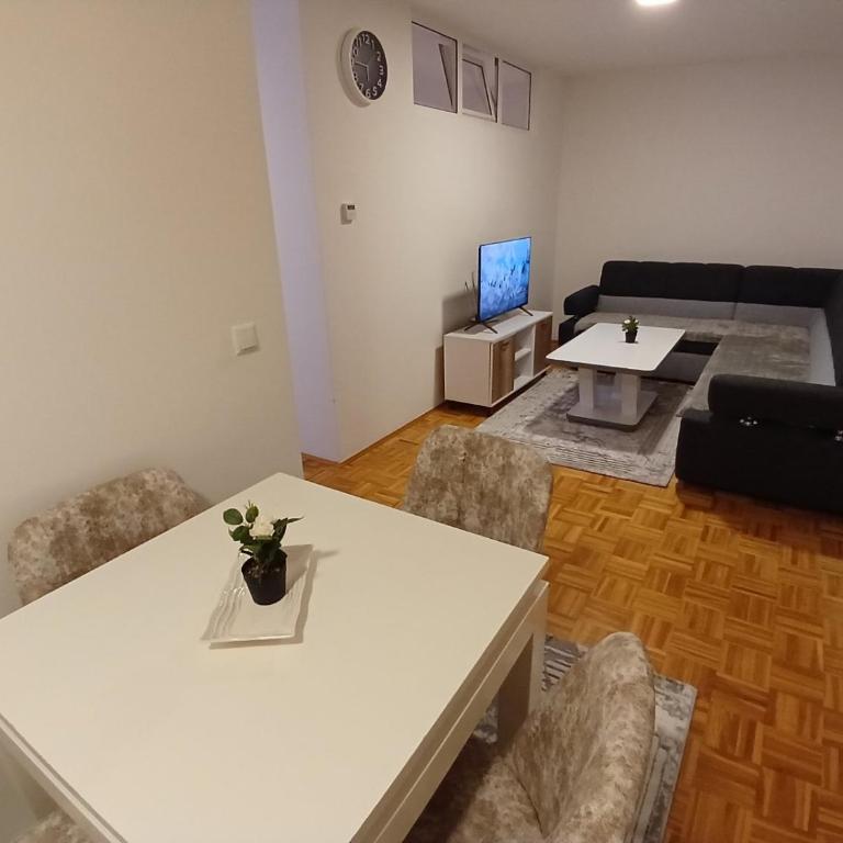 Apartman Vasilije - One-Bedroom Apartment - 14