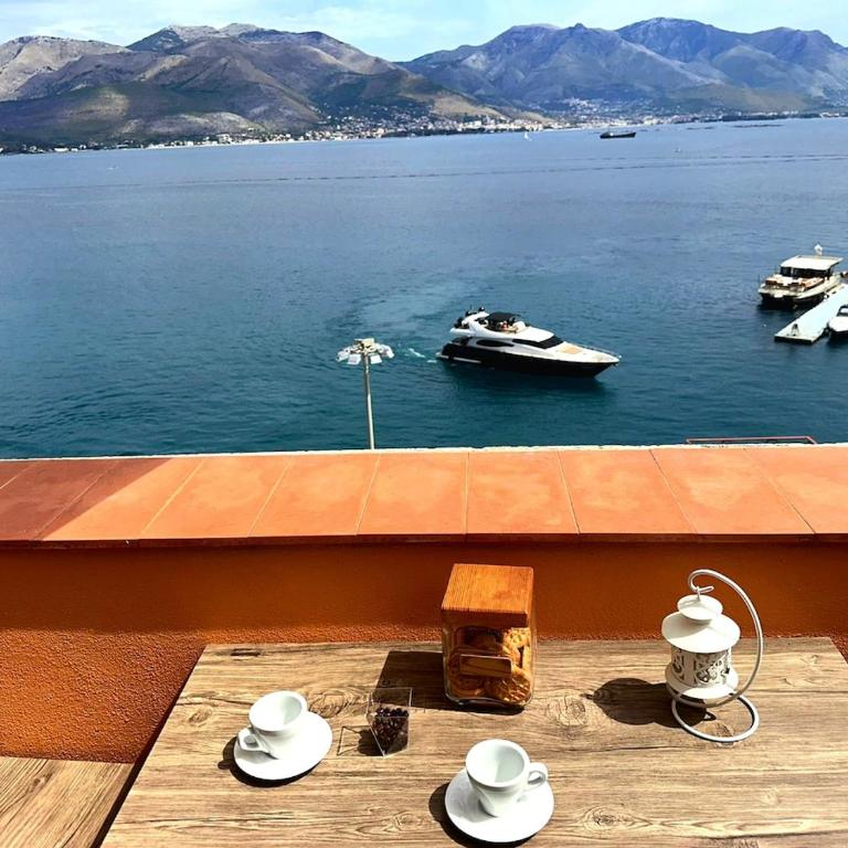 Sunflower Marina -Attico Vista Mare- - Appartamento con Vista Mare - 1