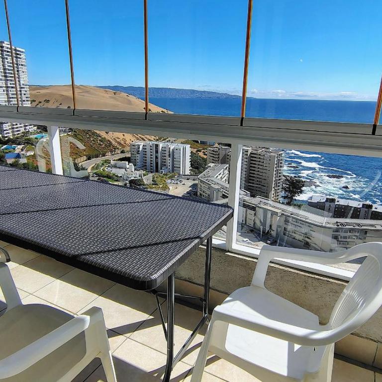 Apartment with extraordinary ocean view - Apartment - 23