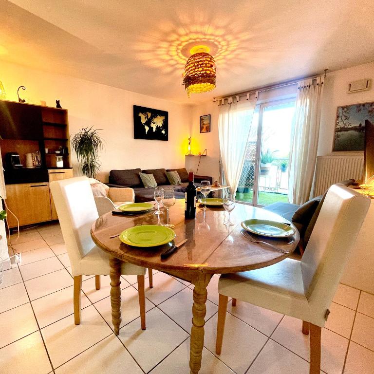 Bel Appart avec 2 chambres - Parking et Clim - Métro Argoulets - Apartamento de 2 dormitorios - 30