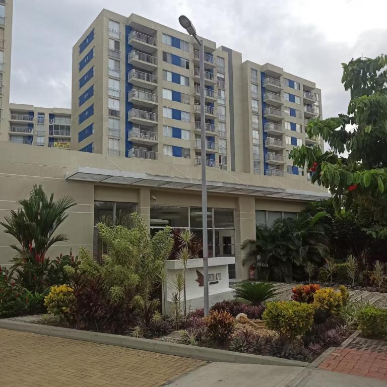 Apartamento acogedor en ricaurte, 3 habitaciones, 2 baños para 6 personas - Three-Bedroom Apartment - 11