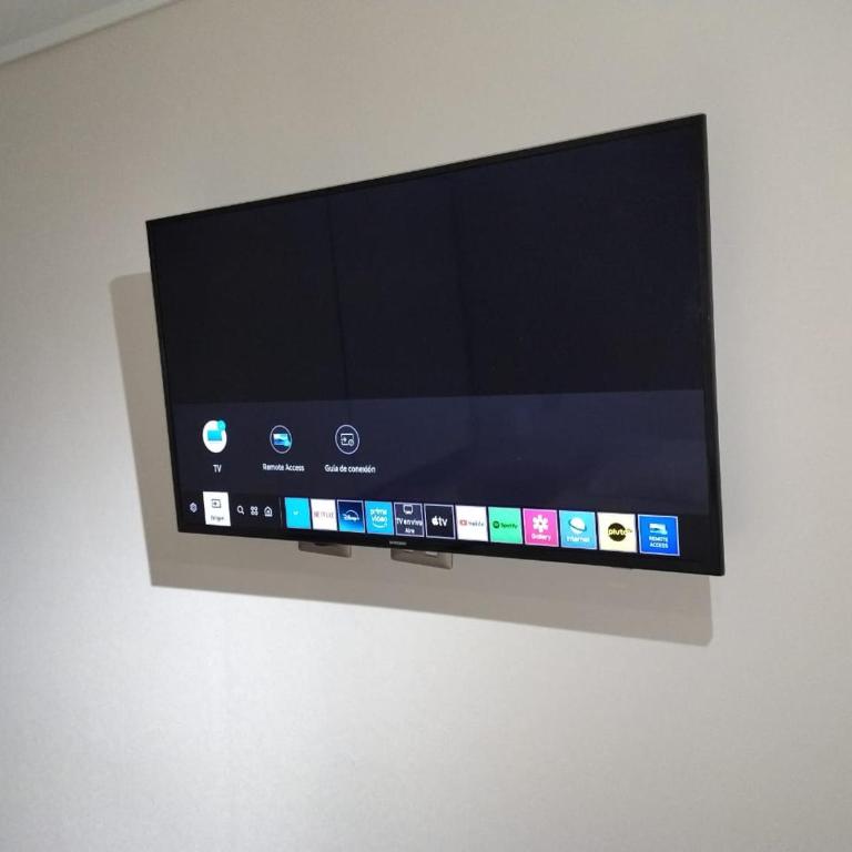 Loica Host - Smart - Standard Studio - 12