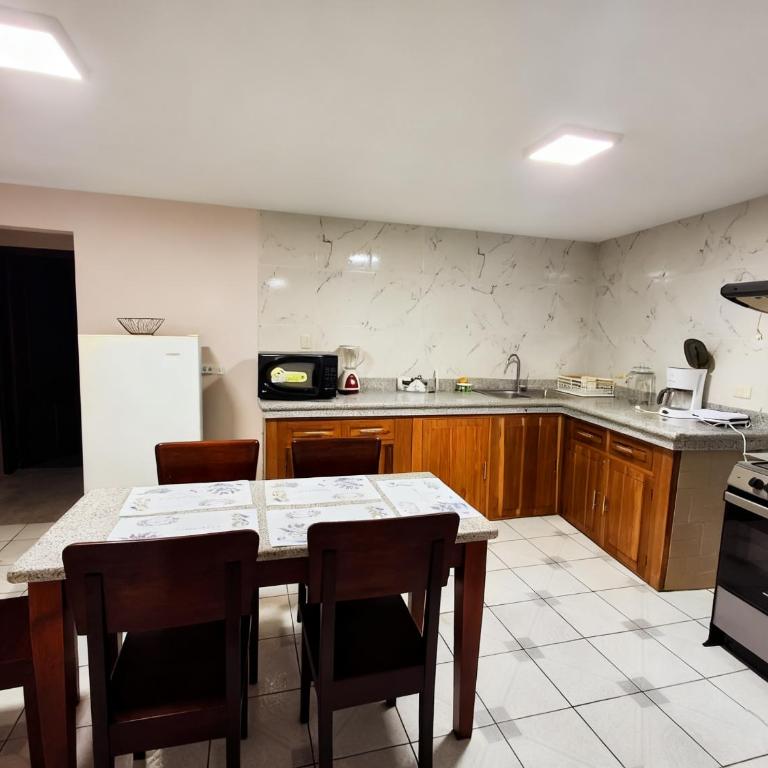 Residencial House Alex' - One-Bedroom Apartment - 4